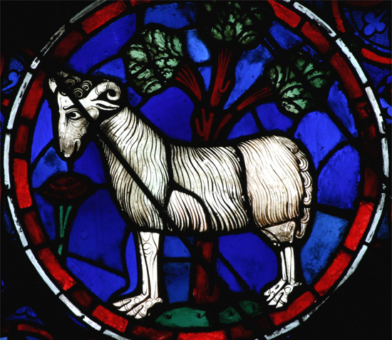 Teken Ram, detail van glas-in-loodraam Notre Dame Parijs